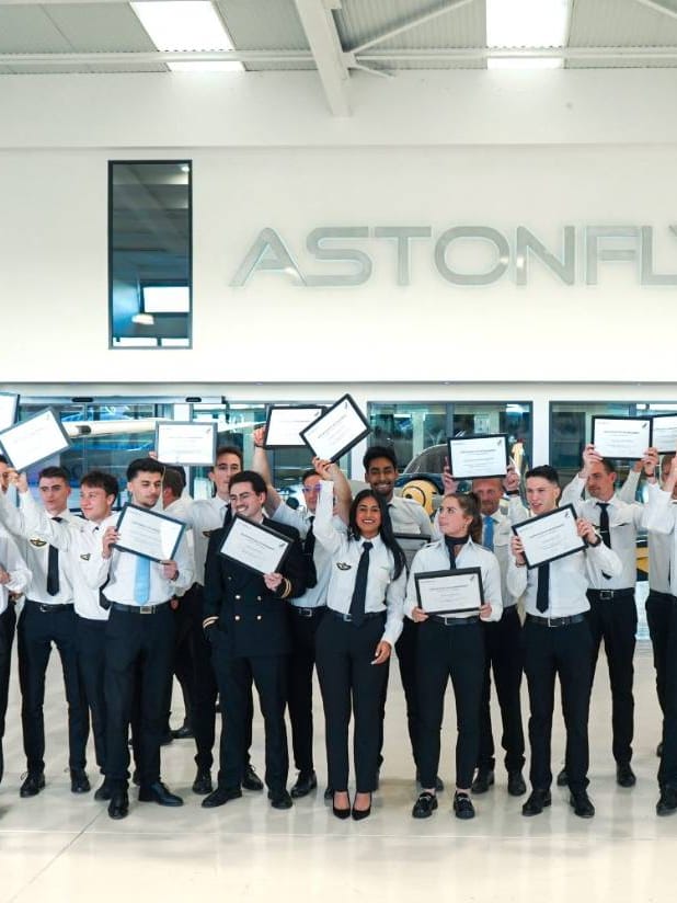 Remise des licences — promotion Astonfly